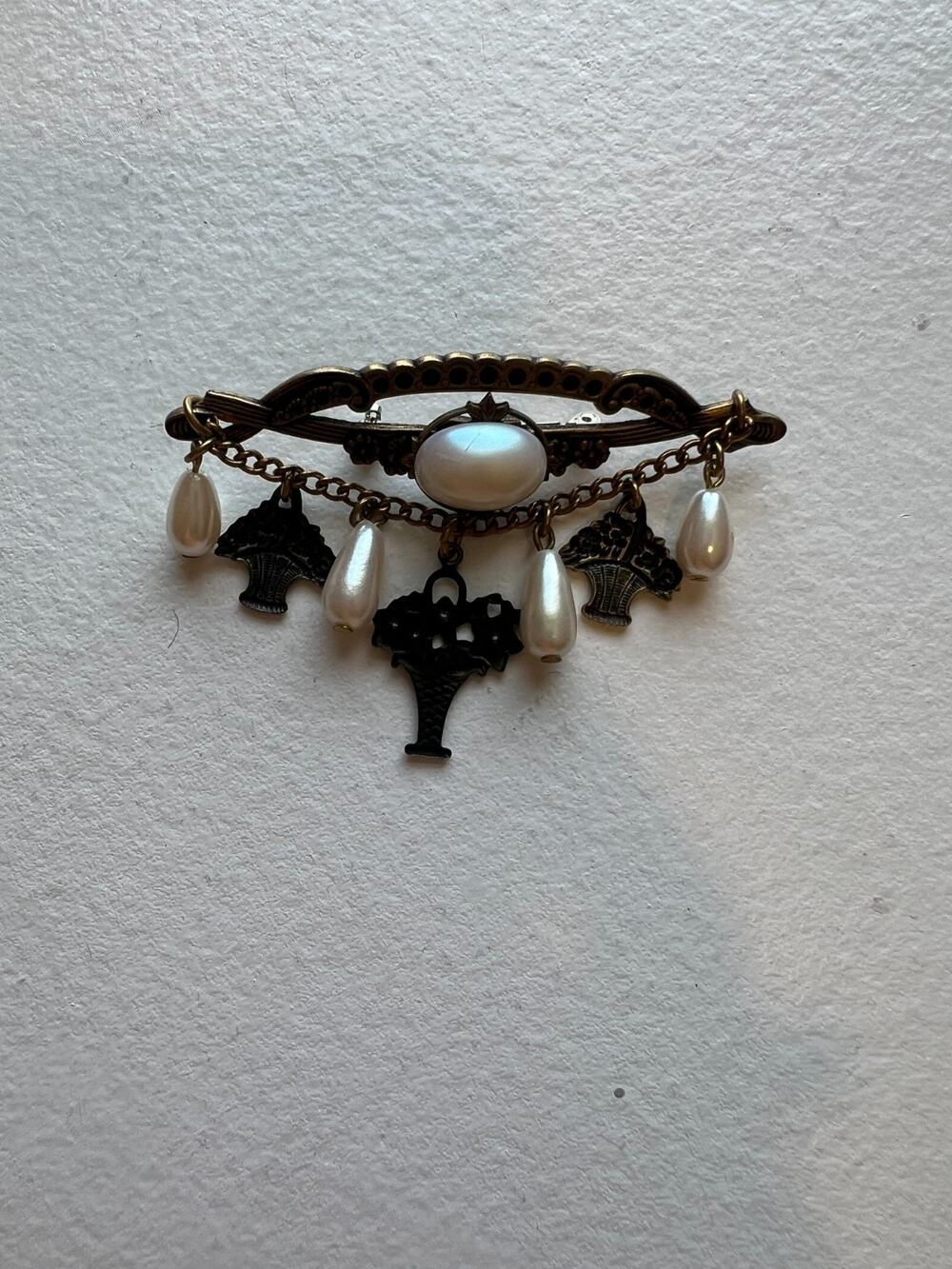 Vintage Brooch Antiqued Gold-Tone Dangling Pearl Charms